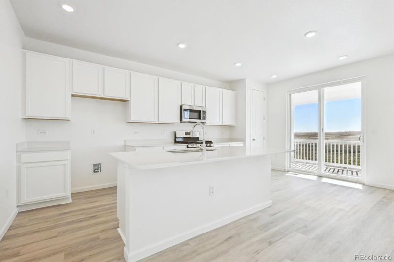 304 Smith Ave, Keenesburg, CO 80643