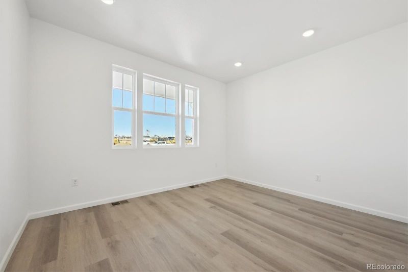 306 Smith Ave, Keenesburg, CO 80643