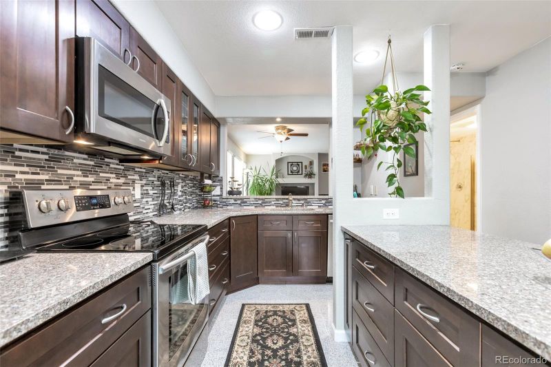1306 S Dillon Way, Aurora, CO 80012
