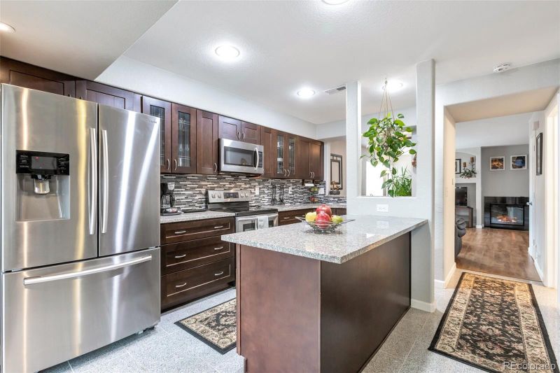 1306 S Dillon Way, Aurora, CO 80012