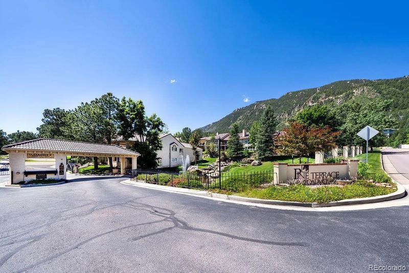 3840 Hermitage Dr, Colorado Springs, CO 80906