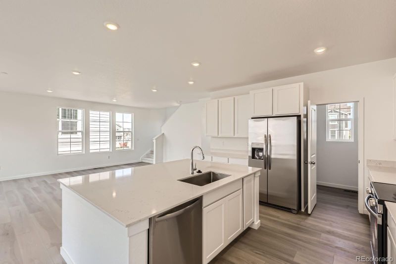 6726 E 149th Dr, Thornton, CO 80602