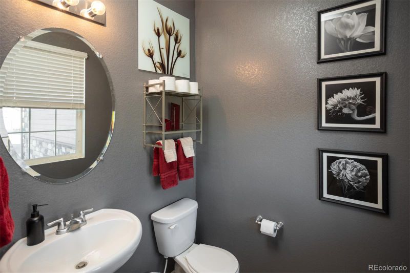 6456 N Espana Ct, Aurora, CO 80019