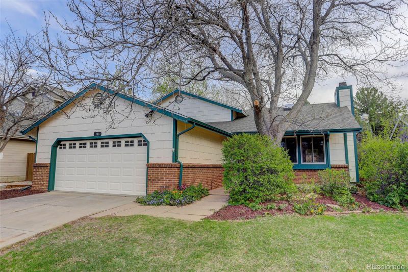 130 Grouse Pl, Highlands Ranch, CO 80126