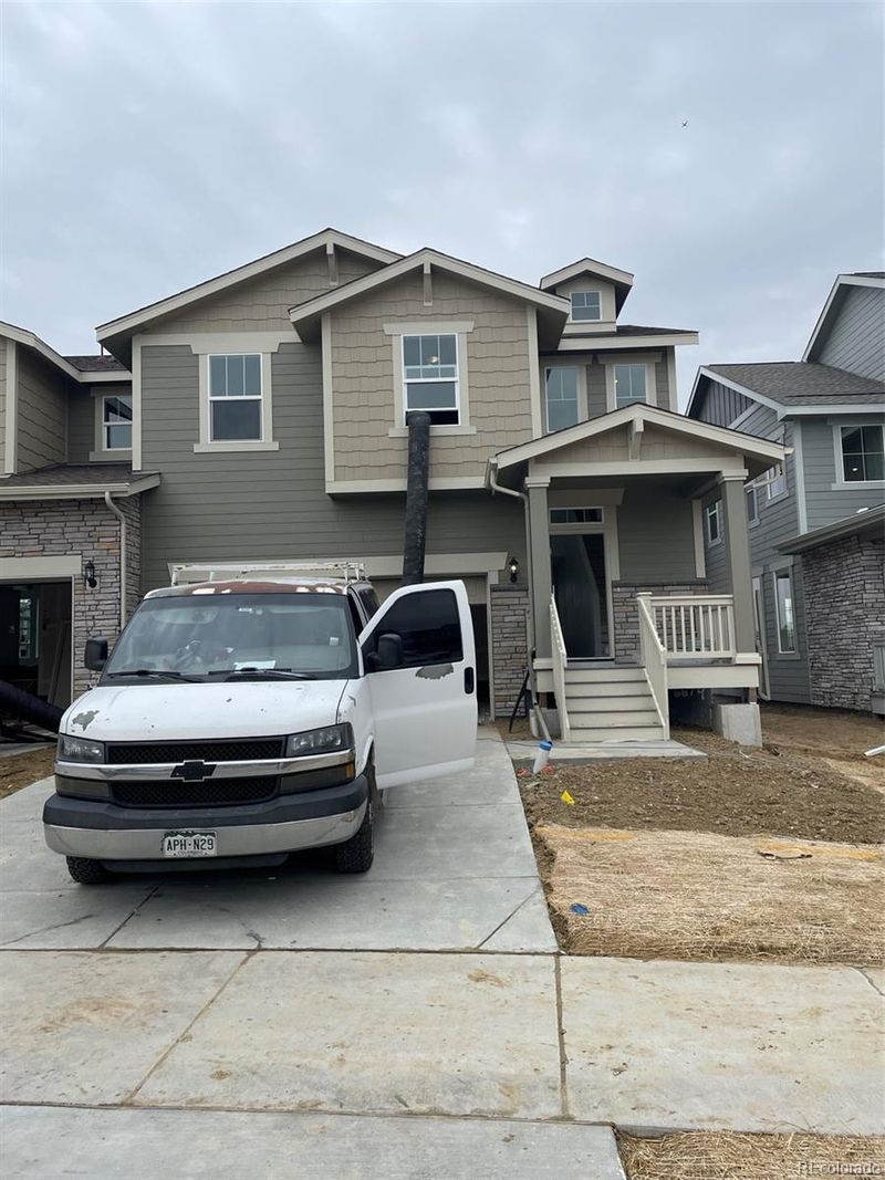 6679 Juniper Dr, Thornton, CO 80602