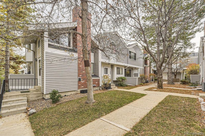 11662 E Bayaud Dr, Aurora, CO 80012