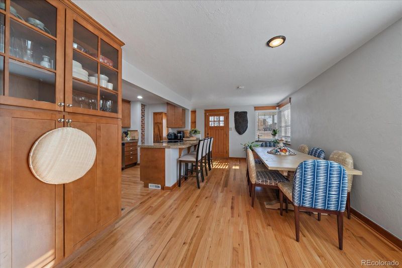 803 Poplar St, Denver, CO 80220