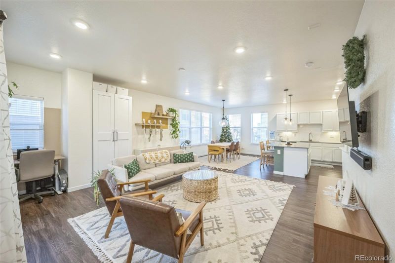 542 W Amherst Ave, Englewood, CO 80110
