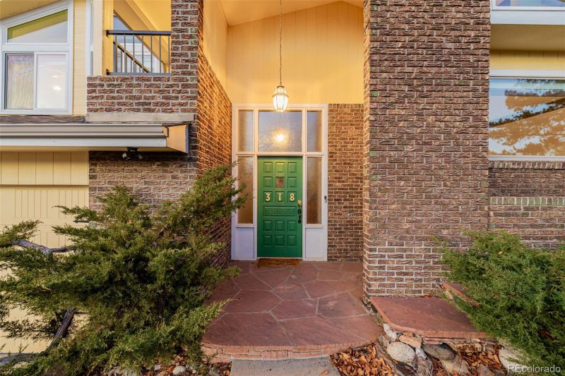 318 Lookout View Ct, Golden, CO 80401