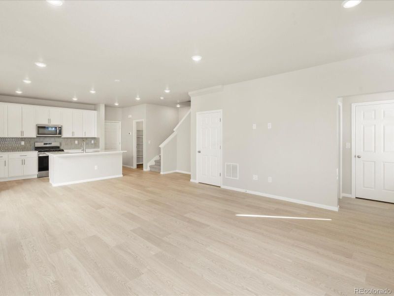 768 N Shawnee St, Aurora, CO 80018