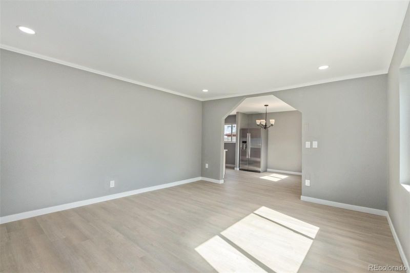 9400 Lilly Ct, Thornton, CO 80229
