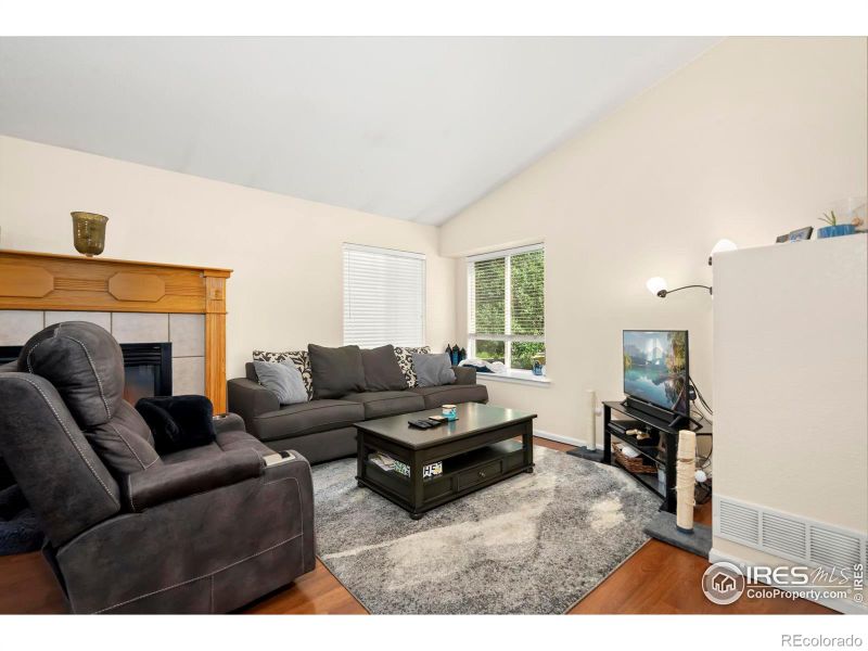 968 Winona Cir, Loveland, CO 80537