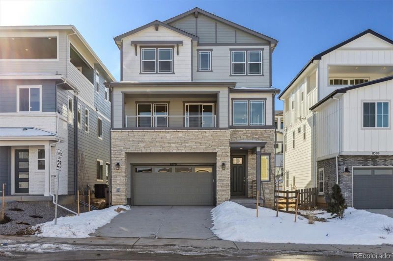 8570 Eagle River St, Littleton, CO 80125