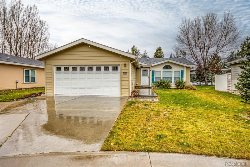 901 6530 Rd #1309, Montrose, CO 81401