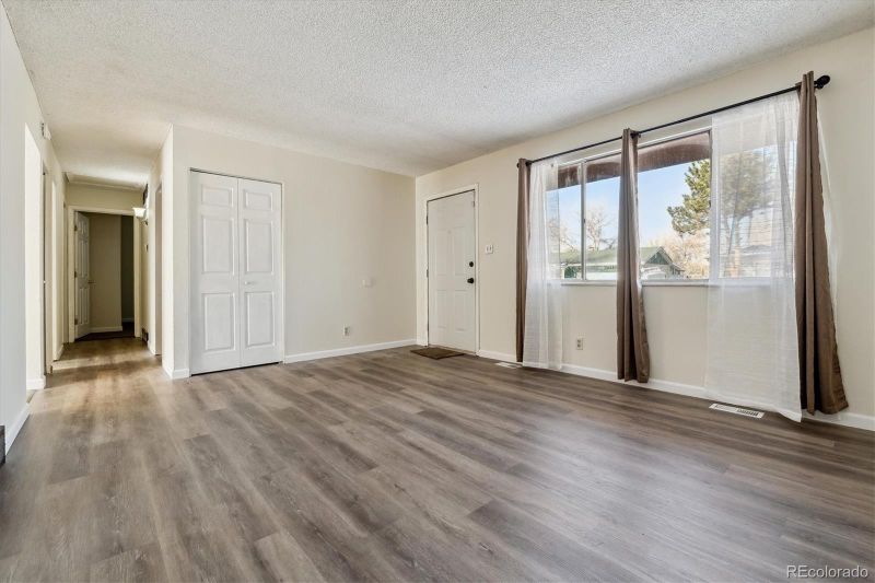 14830 Robins Dr, Denver, CO 80239