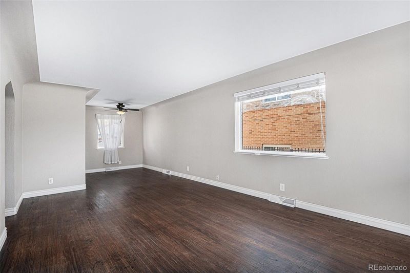 3350 Olive St, Denver, CO 80207