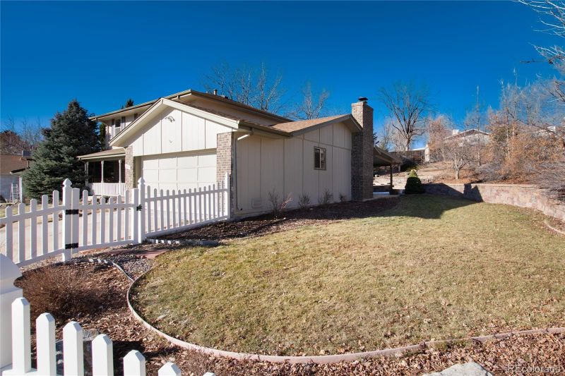 4451 E Lake Cir N, Centennial, CO 80121
