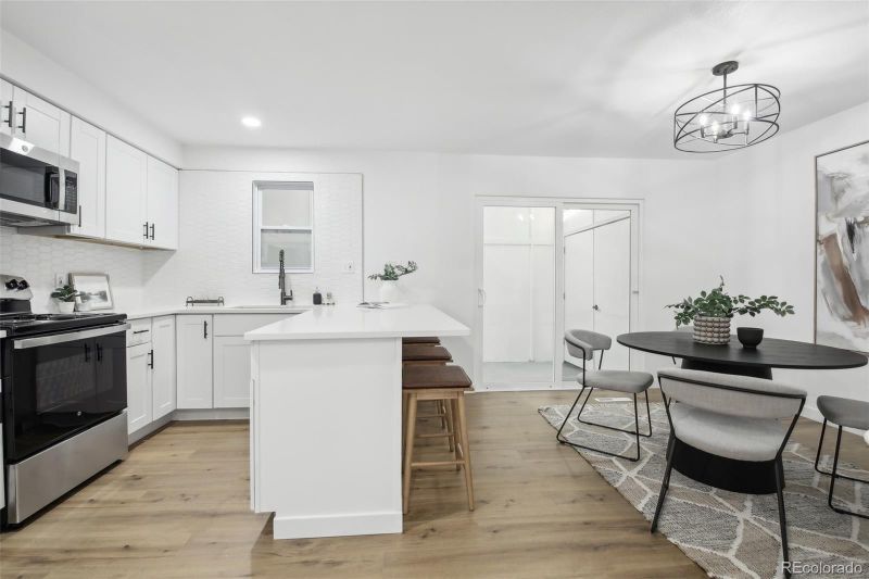 11830 E Canal Dr, Aurora, CO 80011