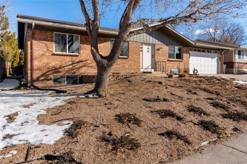 3910 S Vincennes Ct, Denver, CO 80237