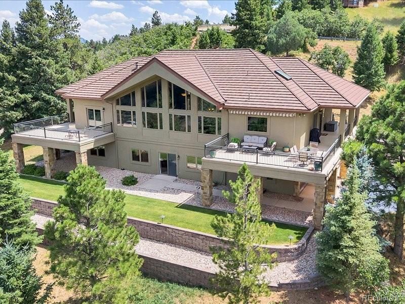 7131 Fox Cir, Larkspur, CO 80118