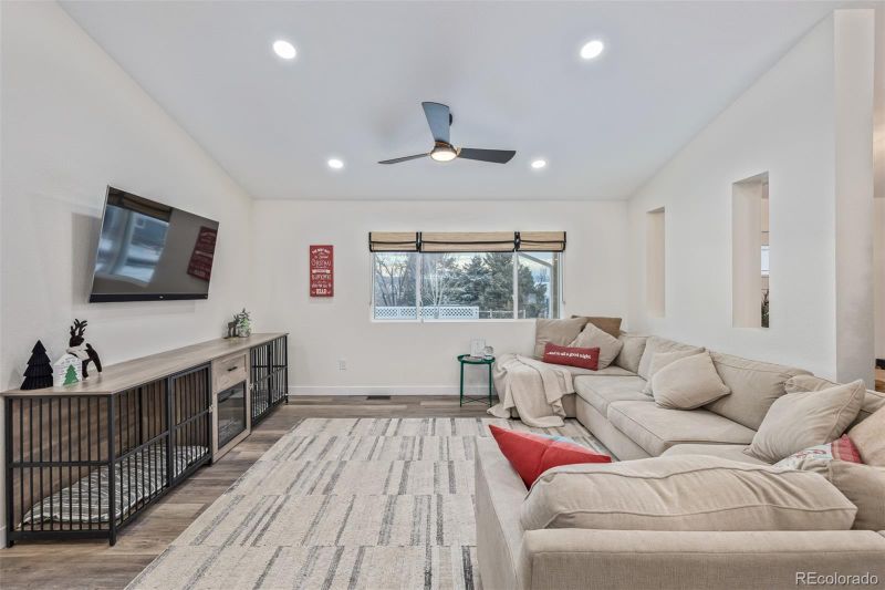 3660 Betty St, Castle Rock, CO 80108