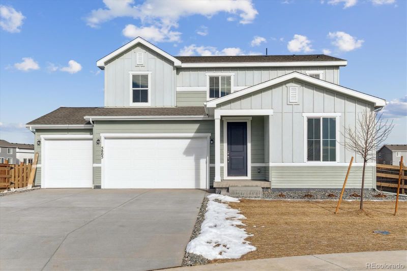 5805 Farmstead Pl, Mead, CO 80504