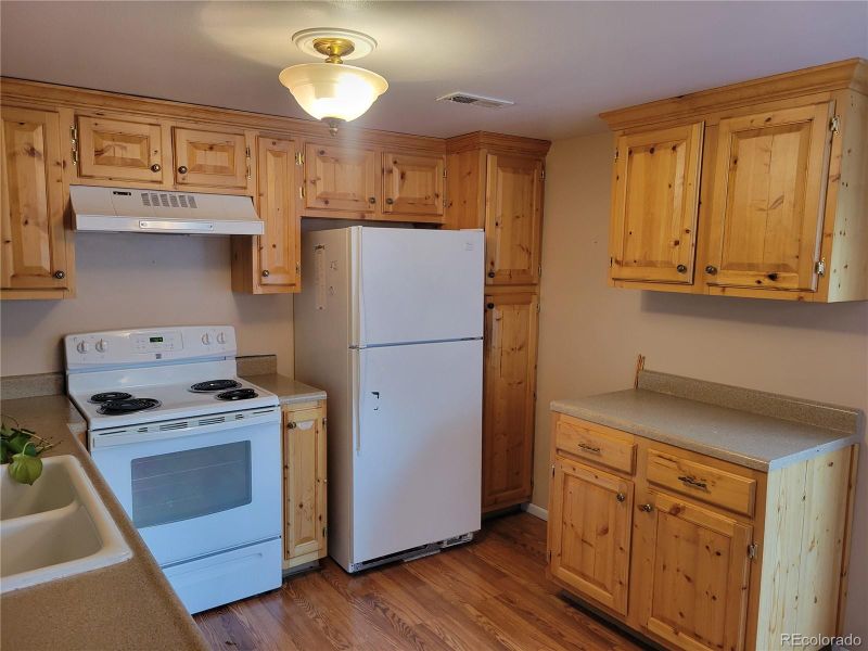7031 S Knolls Way, Centennial, CO 80122
