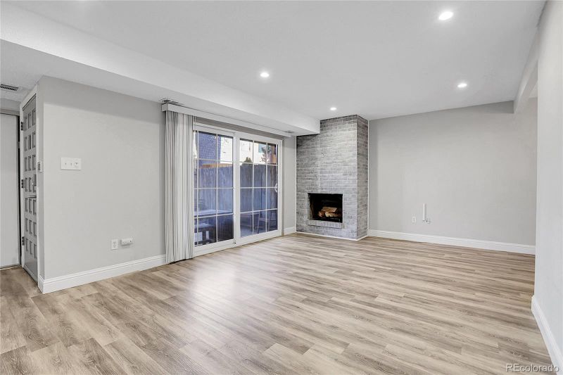 7995 E Mississippi Ave #C6, Denver, CO 80247