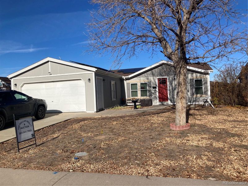1103 Stage Dr, Fort Lupton, CO 80621
