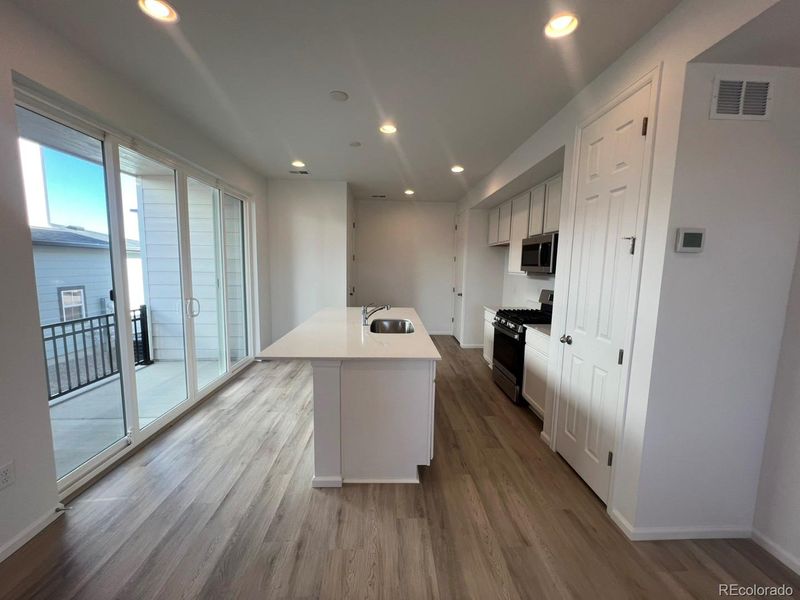6598 N Nepal Ct, Aurora, CO 80019