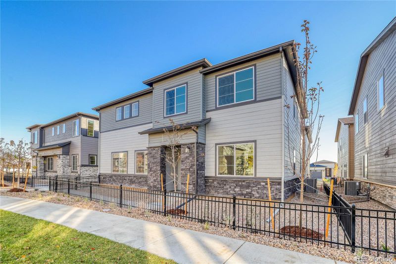 23931 E 40th Ave, Aurora, CO 80019