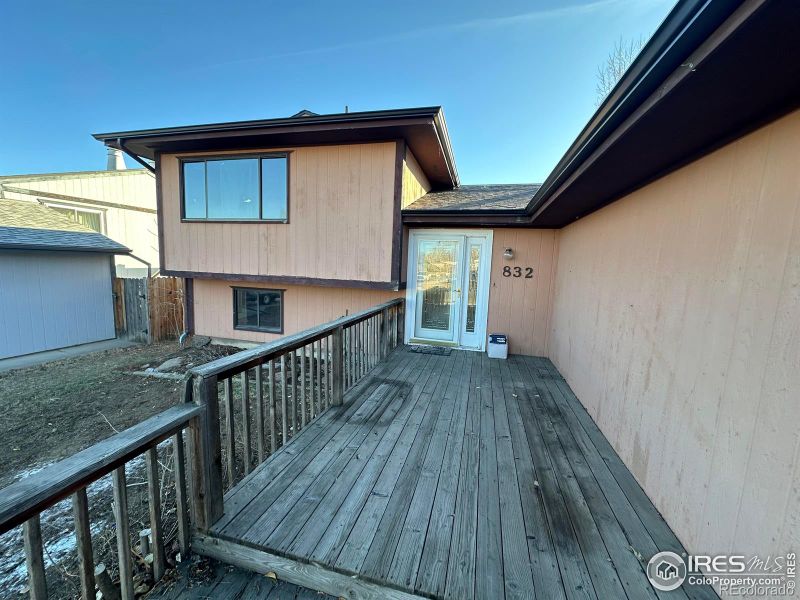 832 21st St SW, Loveland, CO 80537