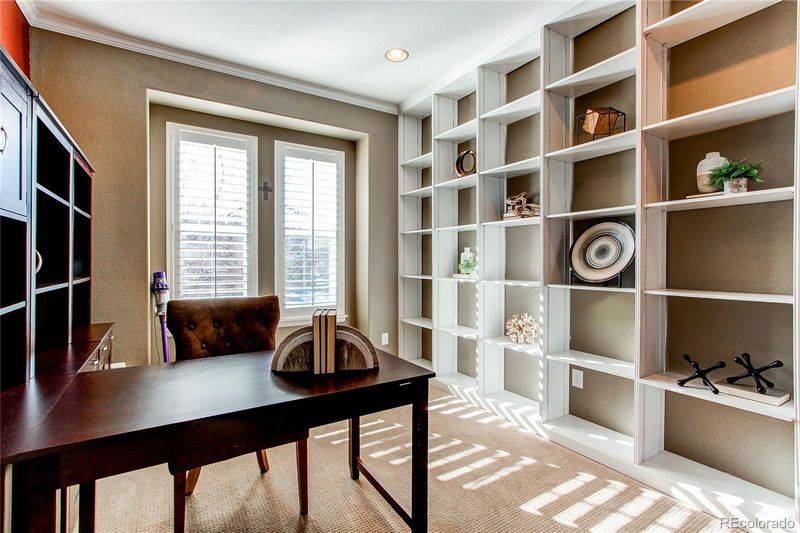 7005 S Fultondale Cir, Aurora, CO 80016