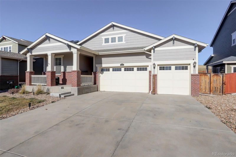 5233 E 140th Pl, Thornton, CO 80602