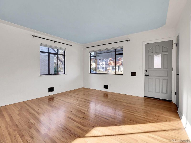 1130 Locust St, Denver, CO 80220