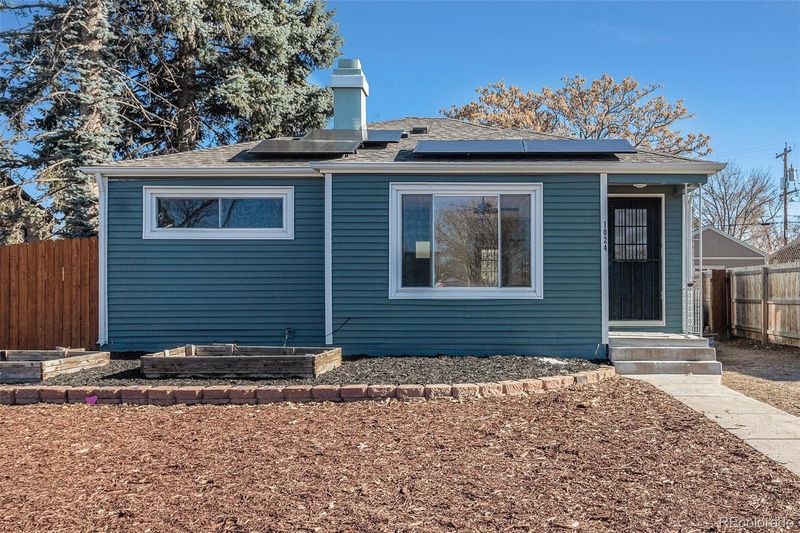 1024 Florence St, Aurora, CO 80010