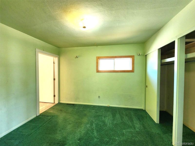 206 W 7th St, Julesburg, CO 80737