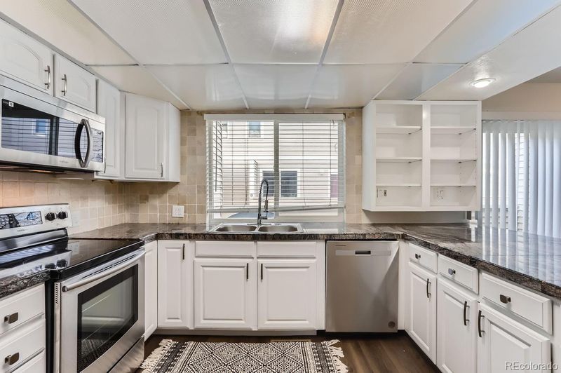 1050 S Monaco Pw #7, Denver, CO 80224