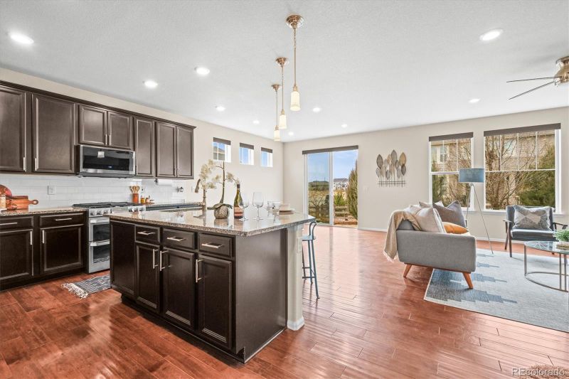 844 Dakota Ln, Erie, CO 80516