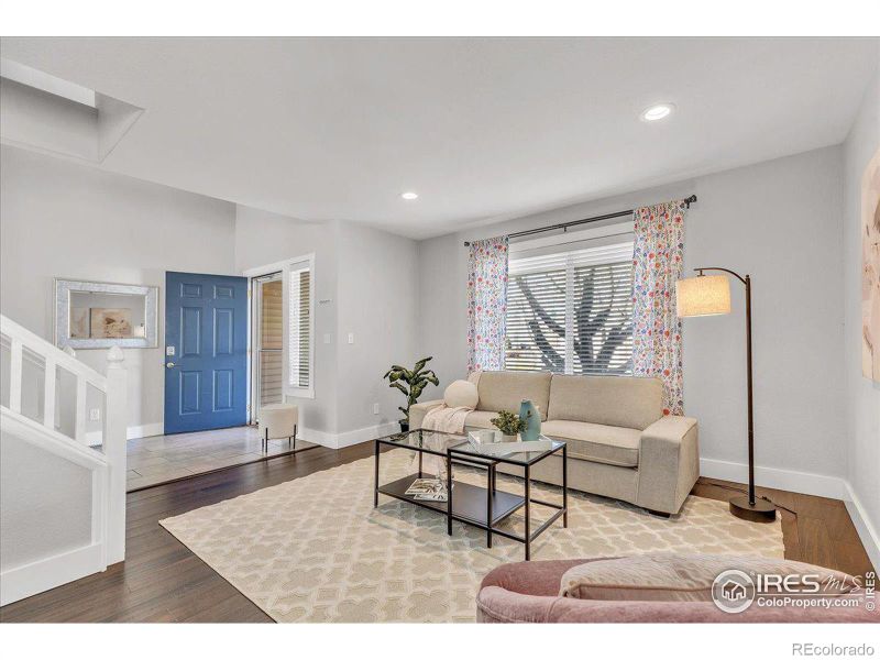1319 Cumberland Dr, Longmont, CO 80504