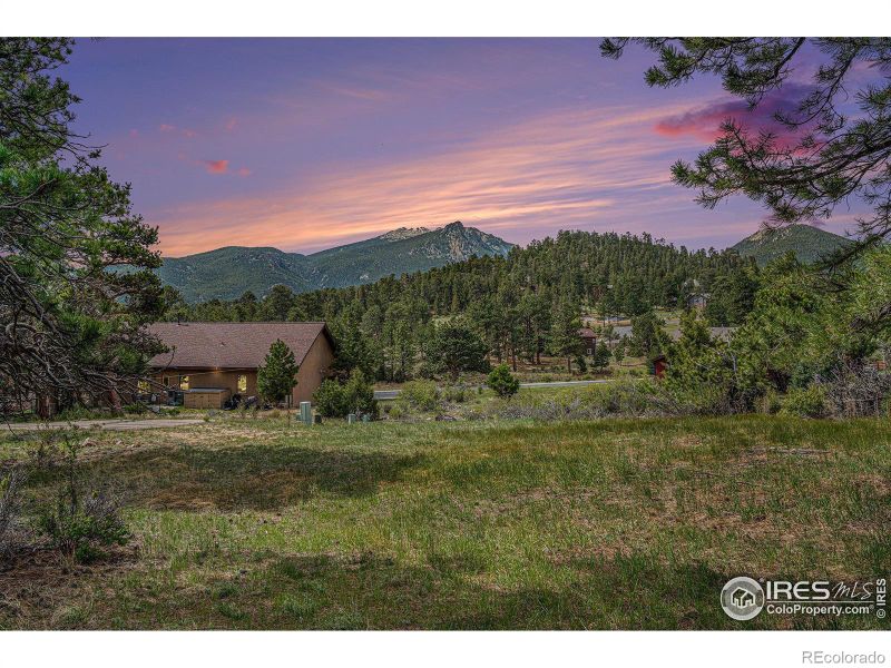 405 Pawnee Dr, Estes Park, CO 80517