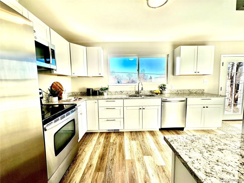 1319 Jennifer Ct, Loveland, CO 80537
