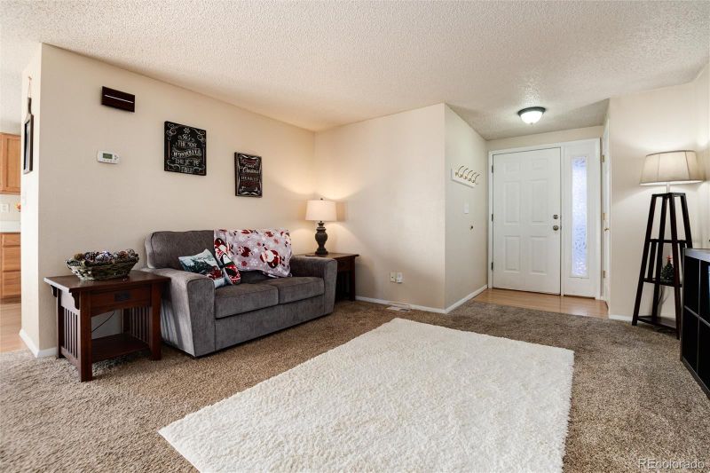 22381 E Oberlin Dr, Aurora, CO 80018