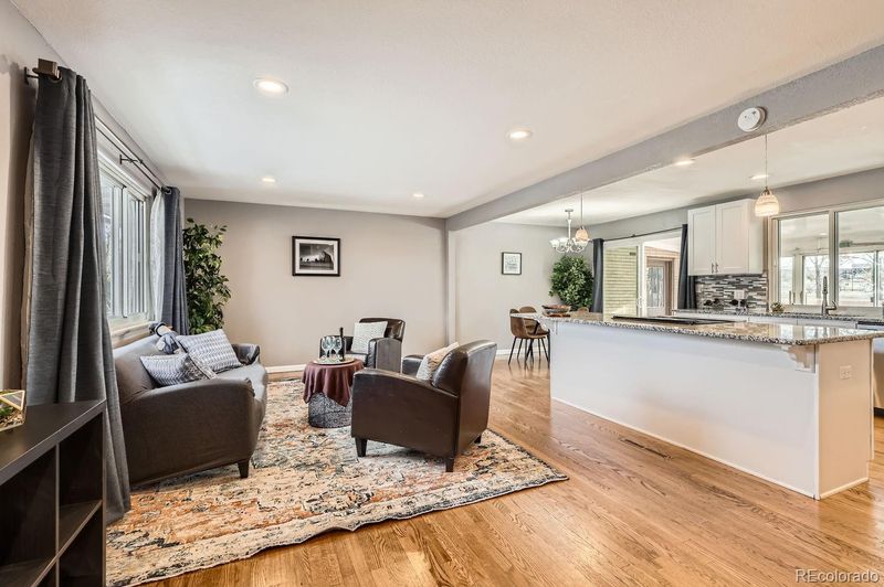 12854 E Park Lane Dr, Aurora, CO 80011