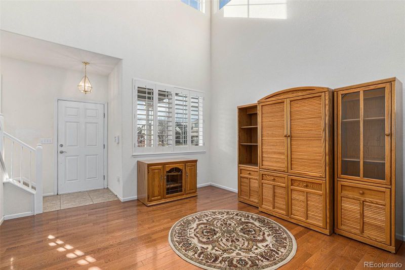 24615 E Arizona Pl, Aurora, CO 80018