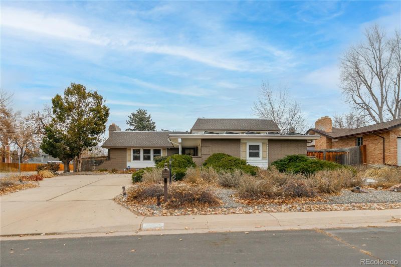 1502 S Kenton St, Aurora, CO 80012