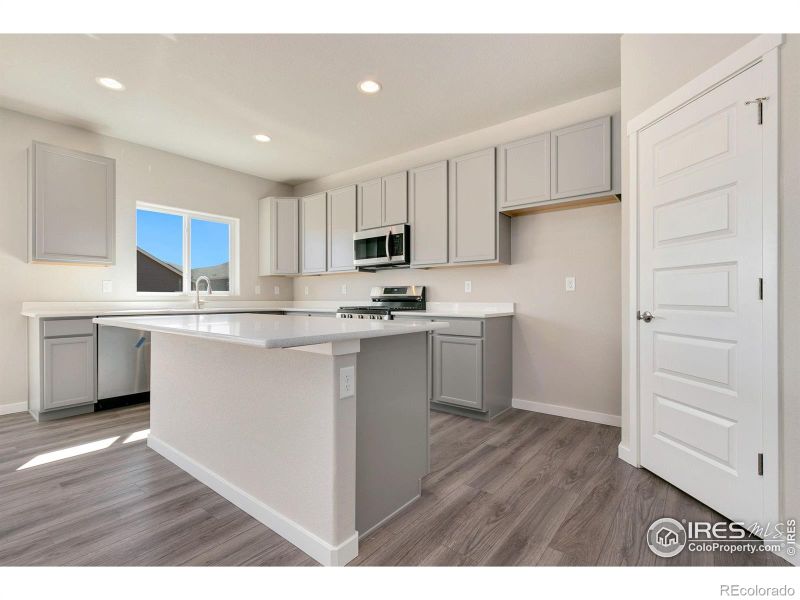 246 Bird Way, Lochbuie, CO 80603