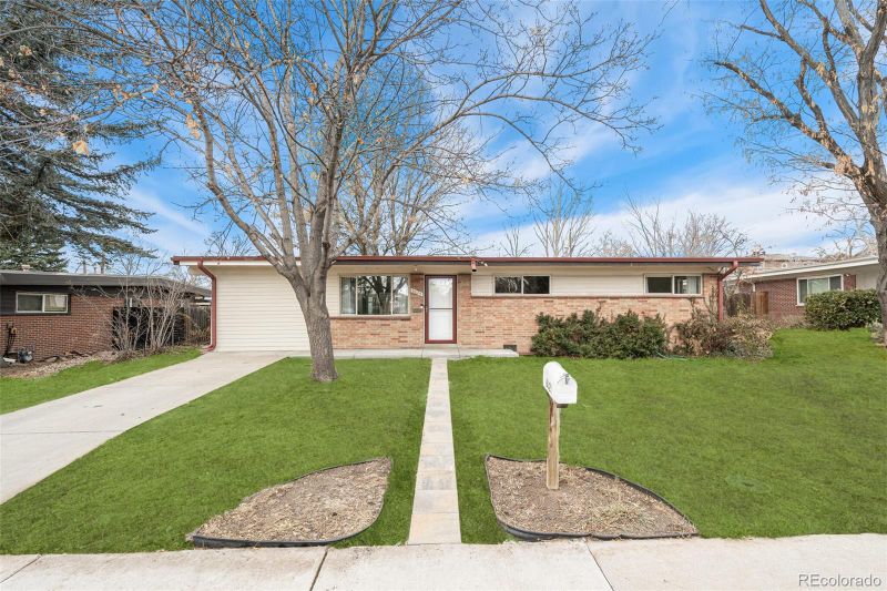 6025 Cody St, Arvada, CO 80004