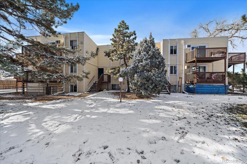 9240 W 49th Ave #305, Wheat Ridge, CO 80033