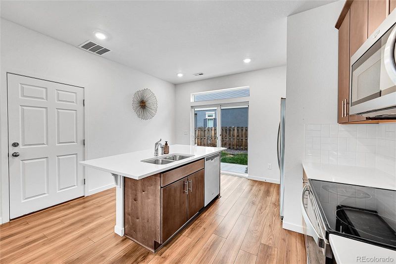 210 S Old Hammer Ct, Aurora, CO 80018